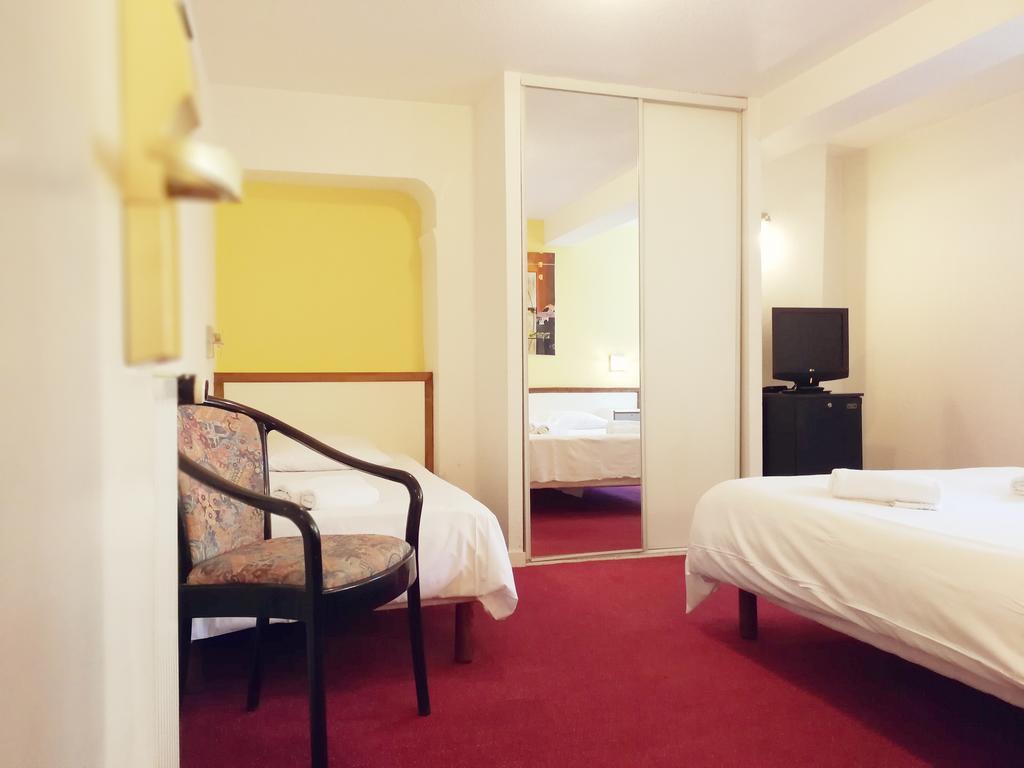 Hotel Des Lilas Bagneres-de-Luchon Ngoại thất bức ảnh